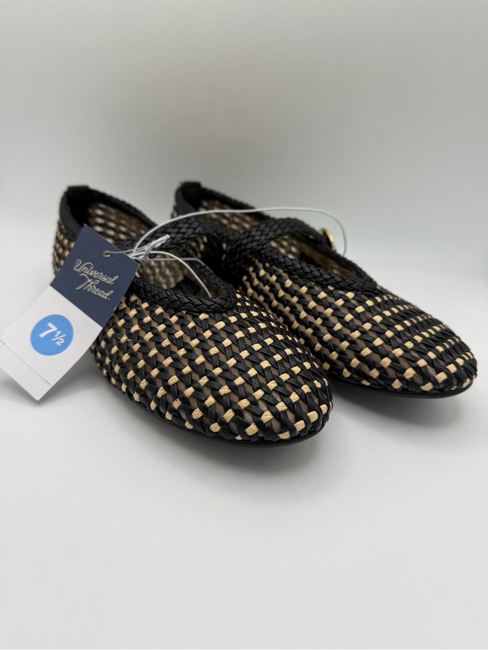 Women’s Noemi Flats with Memory Foam Insole - Universal Thread - Picture 8 of 10